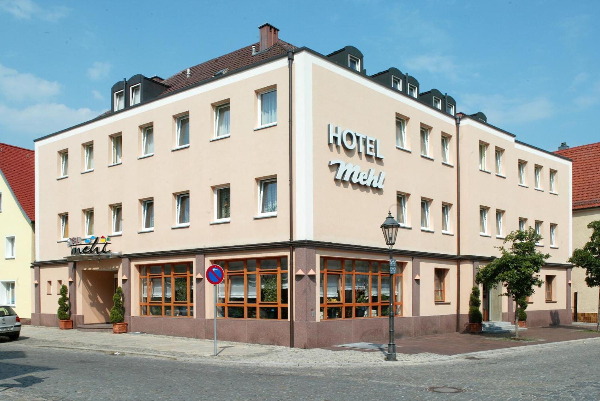 Hotel Mehl Ноймаркт  Экстерьер фото